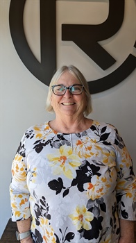 Barb’s Experience With Chronic Back Pain and Migraines