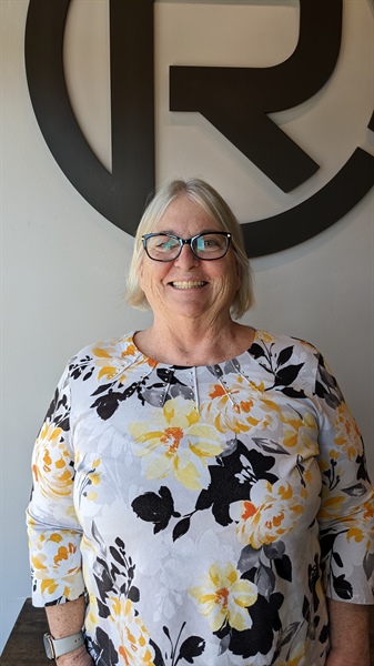 Barb’s Experience With Chronic Back Pain and Migraines